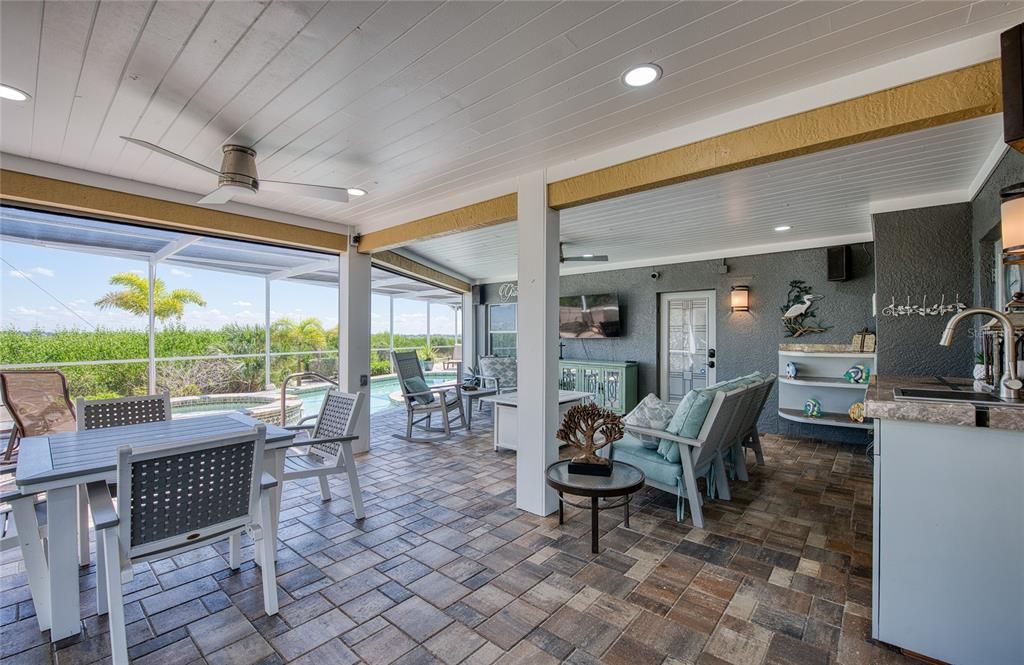 For Sale: $1,500,000 (4 beds, 3 baths, 3282 Square Feet)