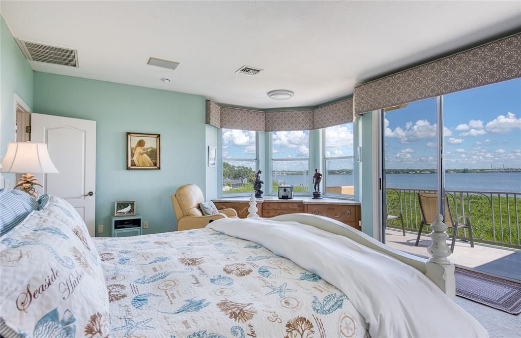 For Sale: $1,500,000 (4 beds, 3 baths, 3282 Square Feet)