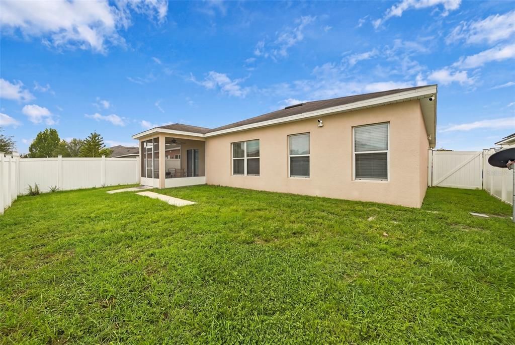 For Sale: $280,000 (4 beds, 2 baths, 1793 Square Feet)