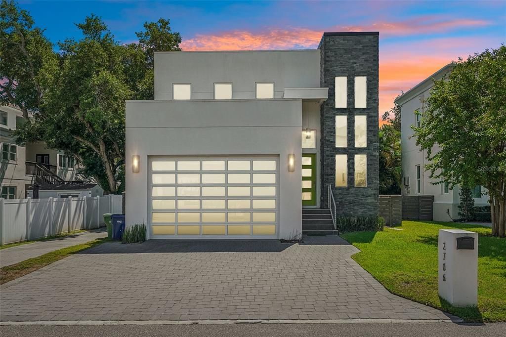 For Sale: $1,499,000 (4 beds, 3 baths, 3099 Square Feet)