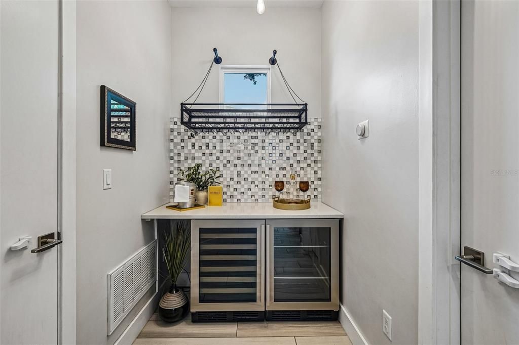 For Sale: $1,499,000 (4 beds, 3 baths, 3099 Square Feet)
