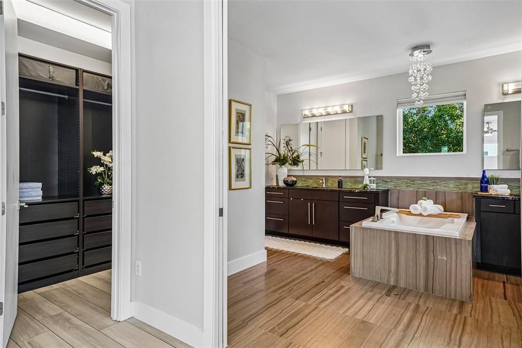 For Sale: $1,499,000 (4 beds, 3 baths, 3099 Square Feet)