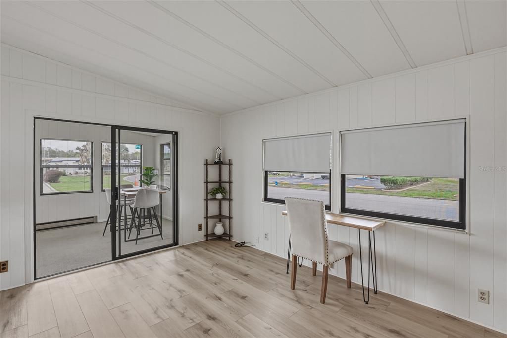 For Sale: $168,000 (2 beds, 2 baths, 1296 Square Feet)
