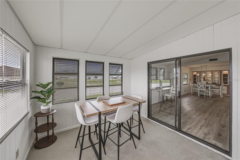 For Sale: $168,000 (2 beds, 2 baths, 1296 Square Feet)