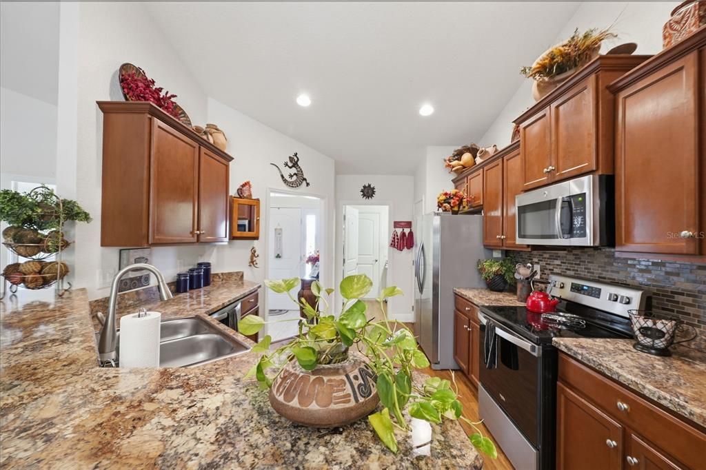 For Sale: $329,000 (4 beds, 2 baths, 1762 Square Feet)