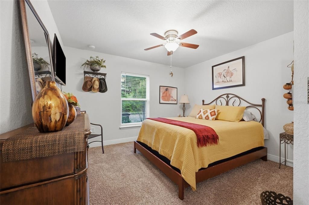 For Sale: $329,000 (4 beds, 2 baths, 1762 Square Feet)
