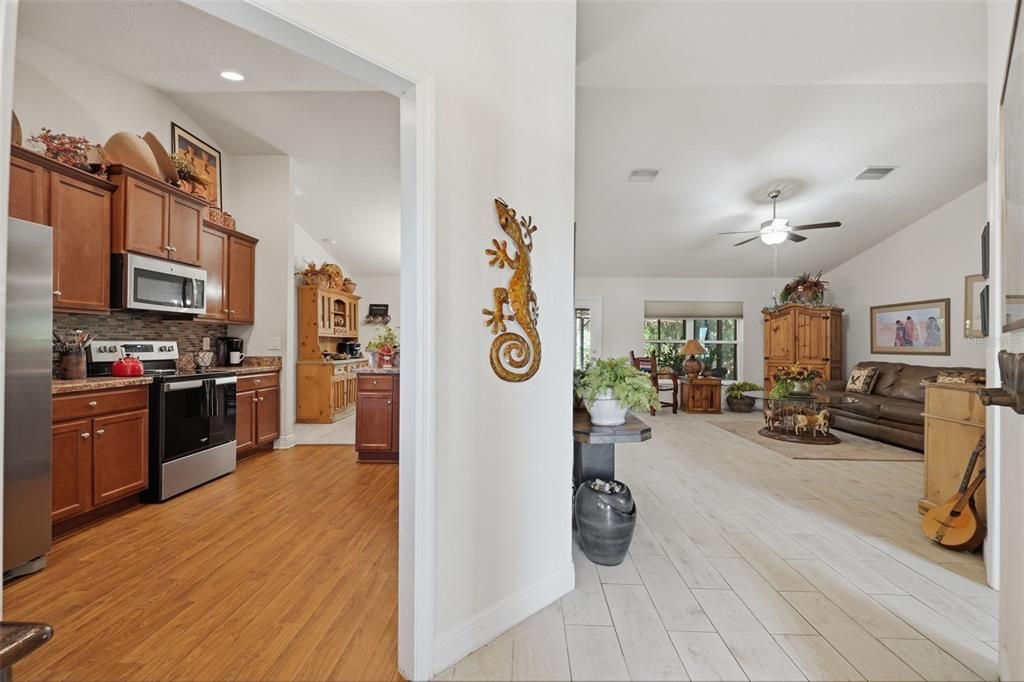 For Sale: $329,000 (4 beds, 2 baths, 1762 Square Feet)