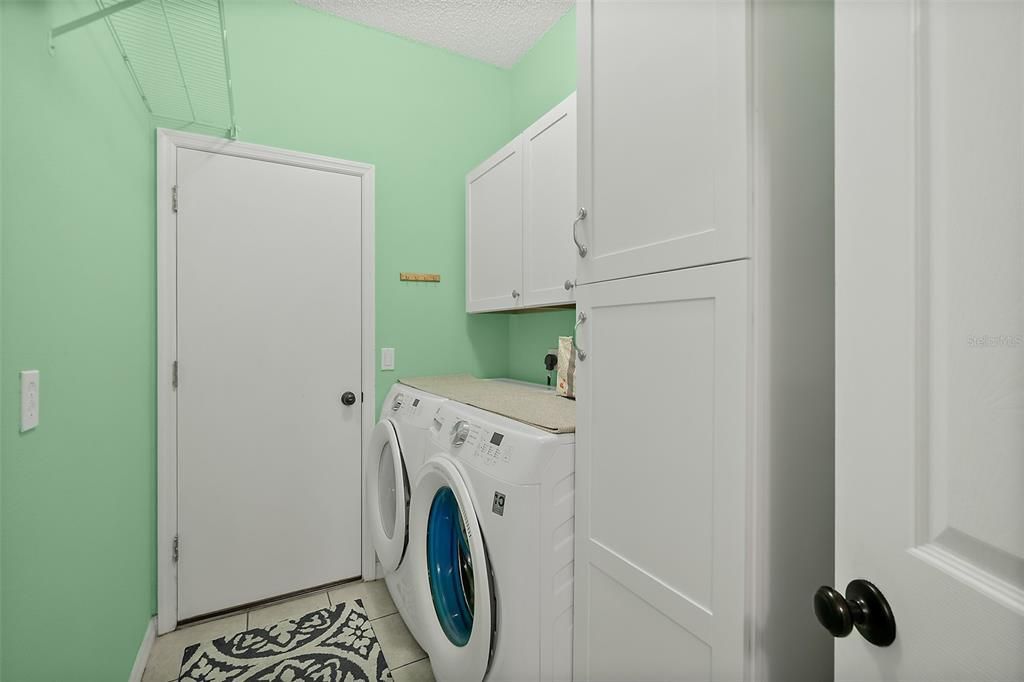 На продажу: $479,900 (4 спален, 2 ванн, 2361 Квадратных фут)