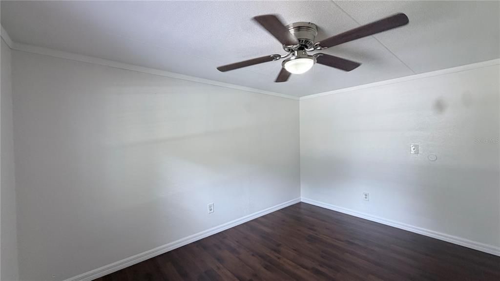 For Sale: $239,990 (3 beds, 2 baths, 1404 Square Feet)
