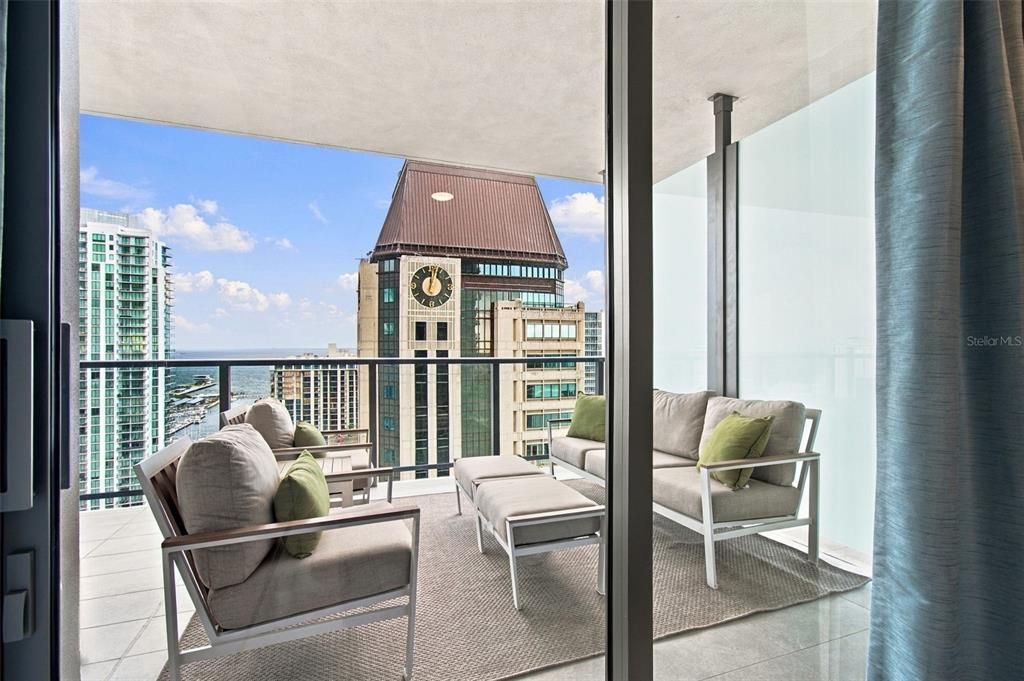 En Venta: $1,999,000 (2 camas, 3 baños, 1935 Pies cuadrados)