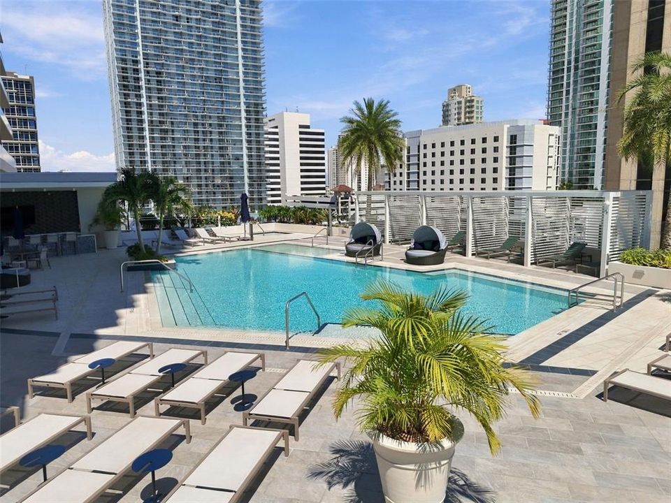 En Venta: $1,999,000 (2 camas, 3 baños, 1935 Pies cuadrados)