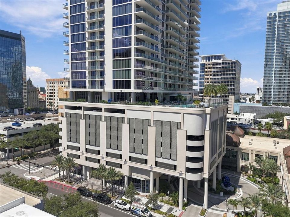 En Venta: $1,999,000 (2 camas, 3 baños, 1935 Pies cuadrados)