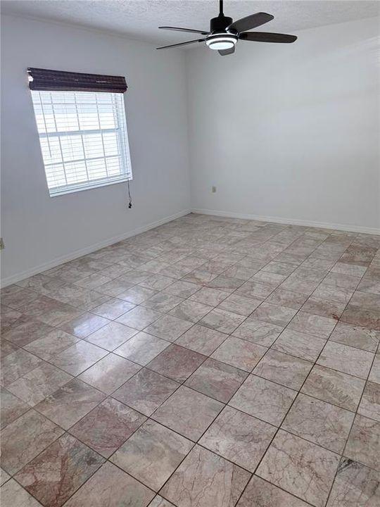 En Renta: $1,775 (2 camas, 2 baños, 1221 Pies cuadrados)