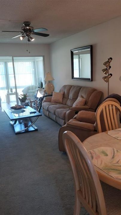For Rent: $1,500 (2 beds, 2 baths, 839 Square Feet)
