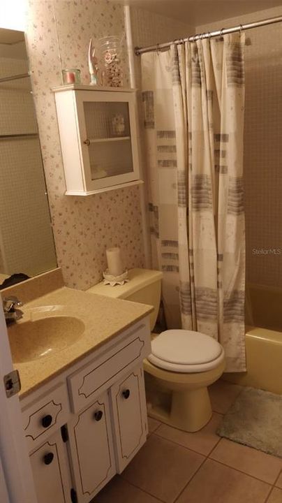 For Rent: $1,500 (2 beds, 2 baths, 839 Square Feet)