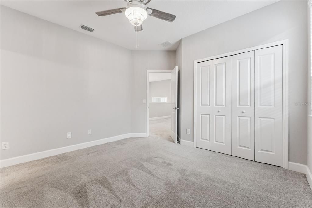 For Sale: $695,000 (5 beds, 4 baths, 3556 Square Feet)