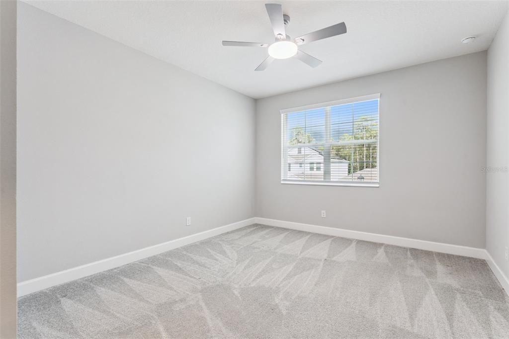 For Sale: $695,000 (5 beds, 4 baths, 3556 Square Feet)