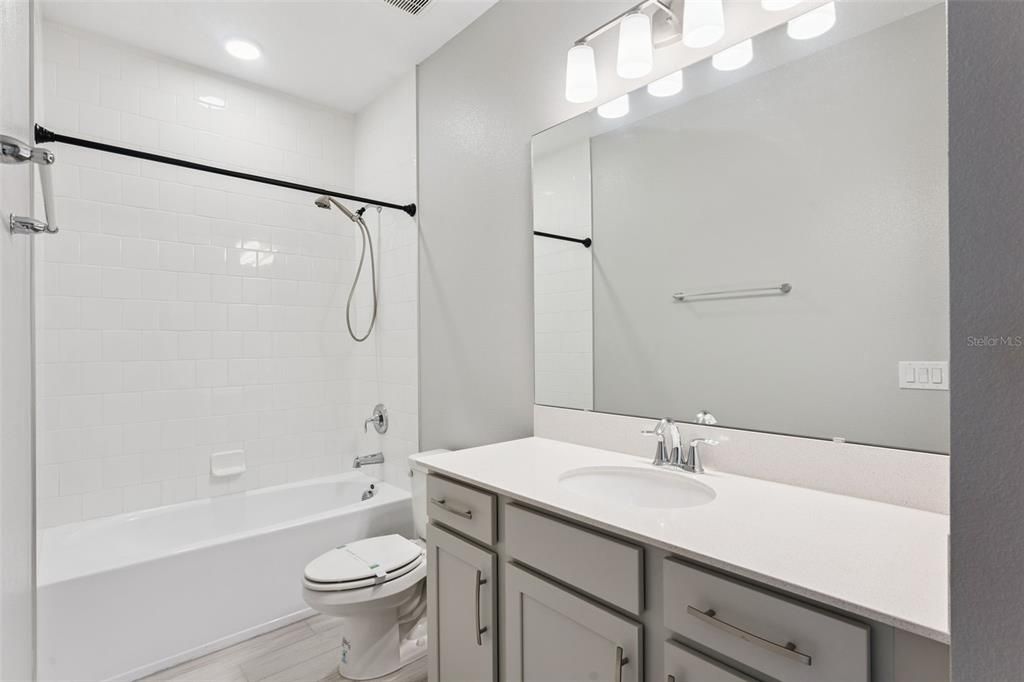 For Sale: $695,000 (5 beds, 4 baths, 3556 Square Feet)