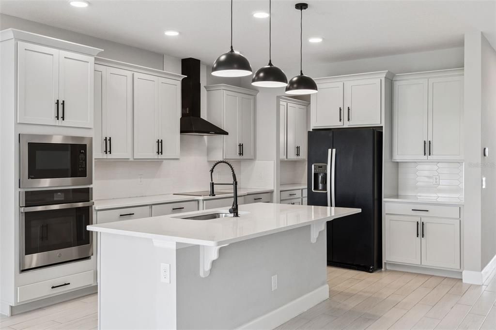 For Sale: $695,000 (5 beds, 4 baths, 3556 Square Feet)