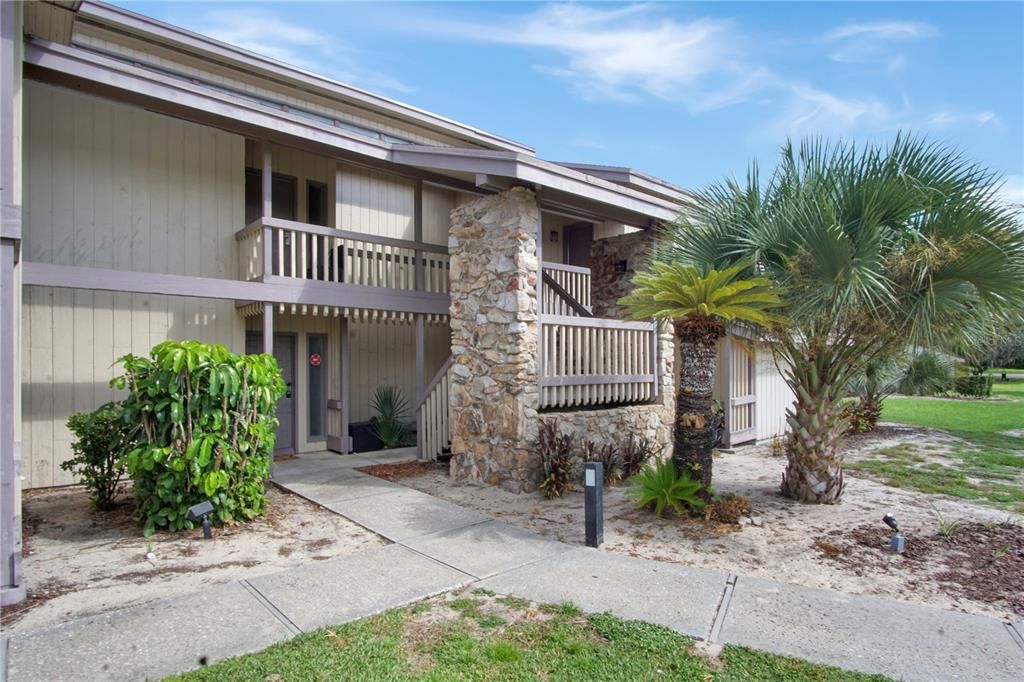 For Rent: $1,199 (2 beds, 2 baths, 1123 Square Feet)