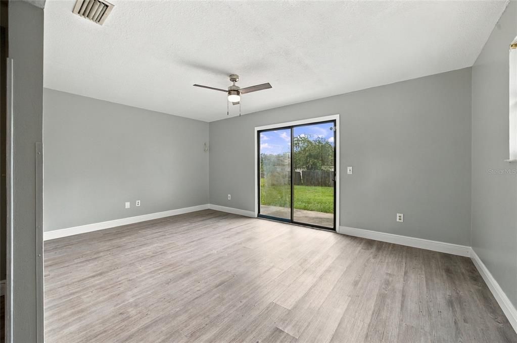 For Rent: $1,700 (3 beds, 2 baths, 1438 Square Feet)