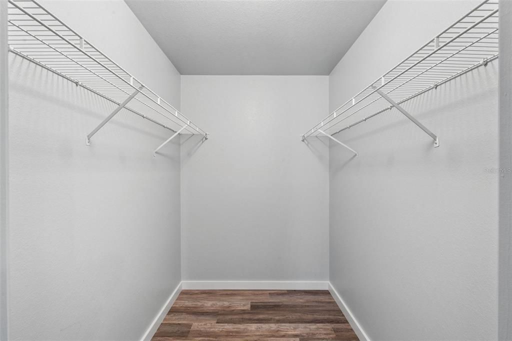Activo con contrato: $299,990 (3 camas, 2 baños, 1308 Pies cuadrados)