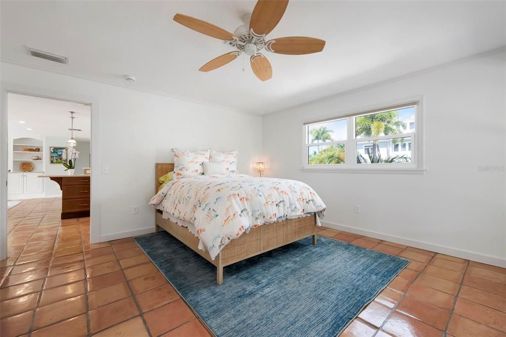 For Sale: $1,395,000 (3 beds, 3 baths, 1627 Square Feet)