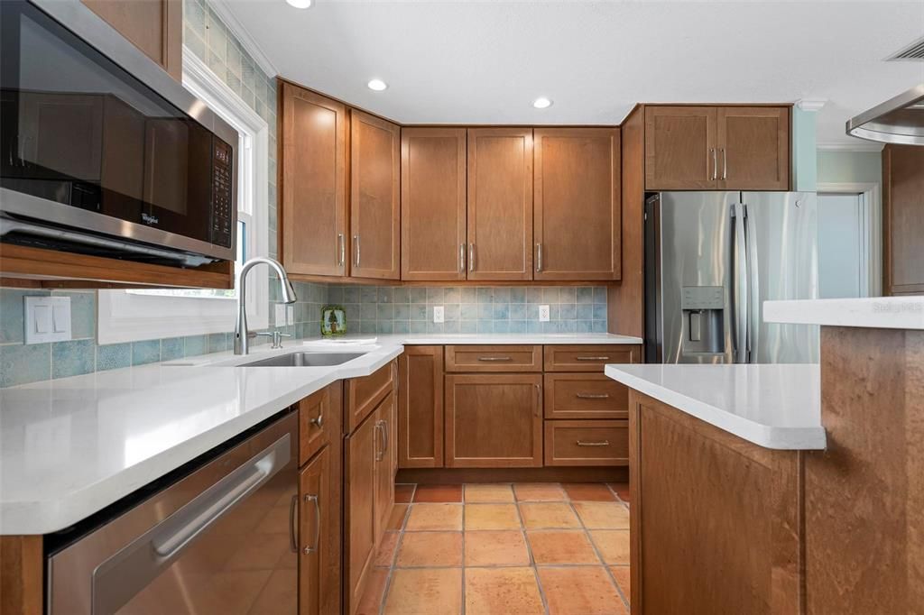 For Sale: $1,395,000 (3 beds, 3 baths, 1627 Square Feet)