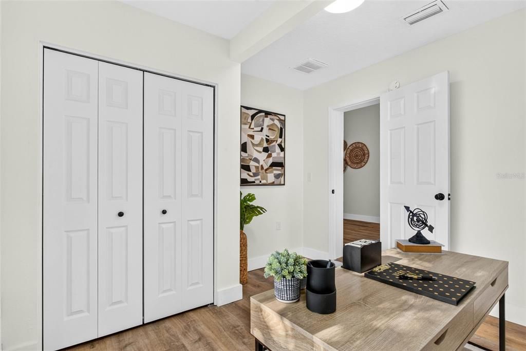 For Sale: $309,900 (3 beds, 2 baths, 1667 Square Feet)