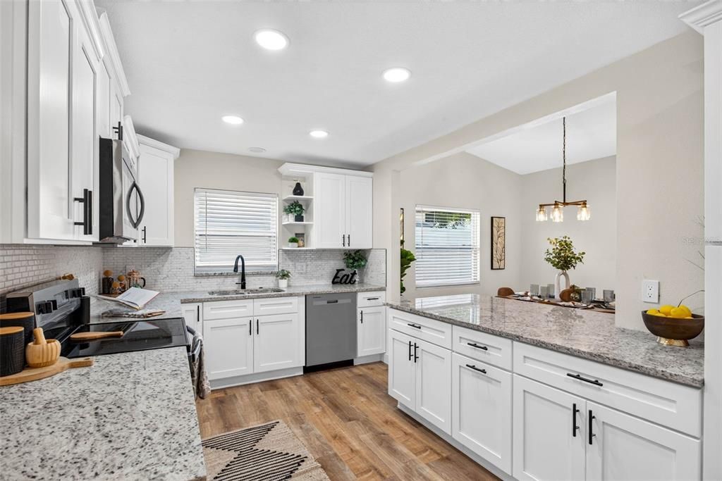 For Sale: $309,900 (3 beds, 2 baths, 1667 Square Feet)
