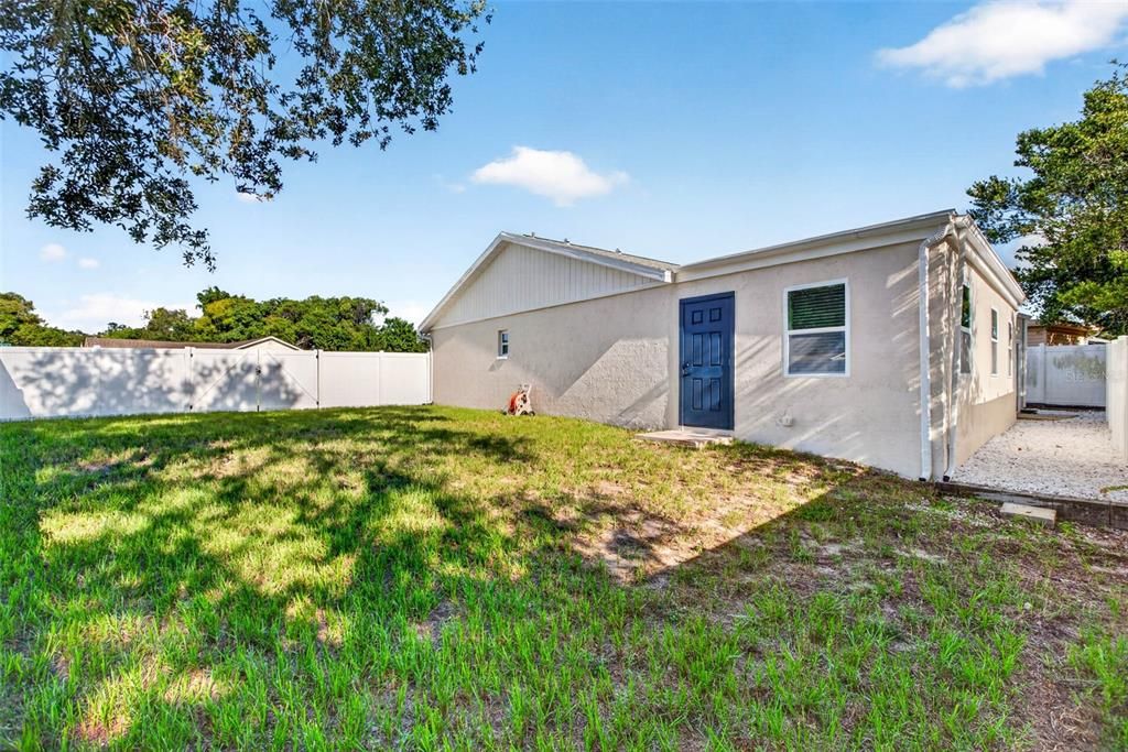 For Sale: $309,900 (3 beds, 2 baths, 1667 Square Feet)