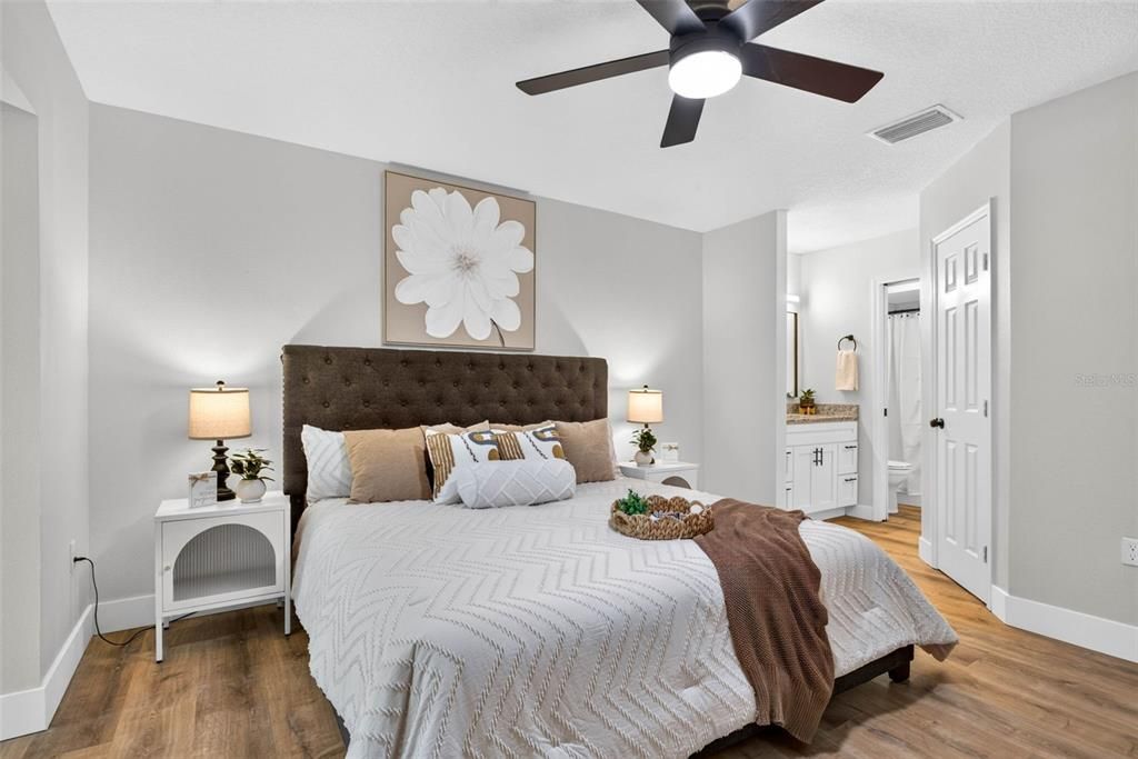 For Sale: $309,900 (3 beds, 2 baths, 1667 Square Feet)