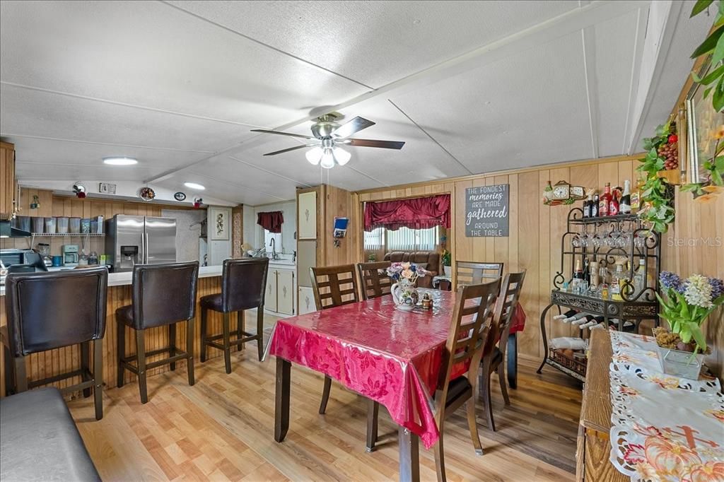 For Sale: $174,500 (5 beds, 2 baths, 1747 Square Feet)