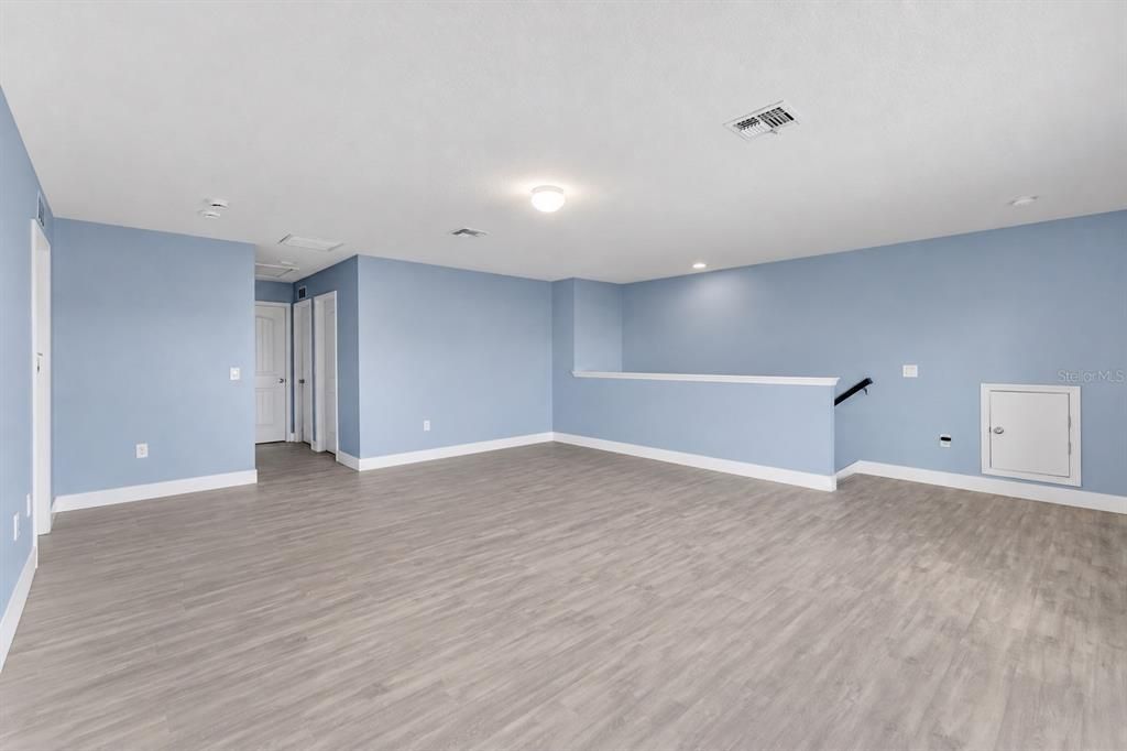 En Venta: $450,000 (4 camas, 2 baños, 2820 Pies cuadrados)