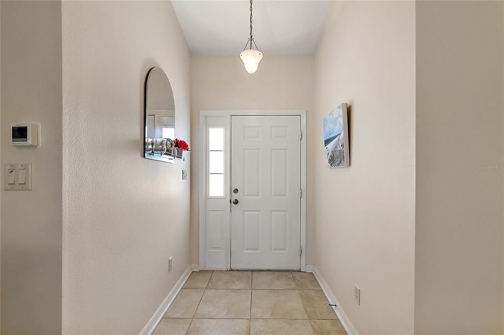For Sale: $299,900 (2 beds, 2 baths, 1617 Square Feet)