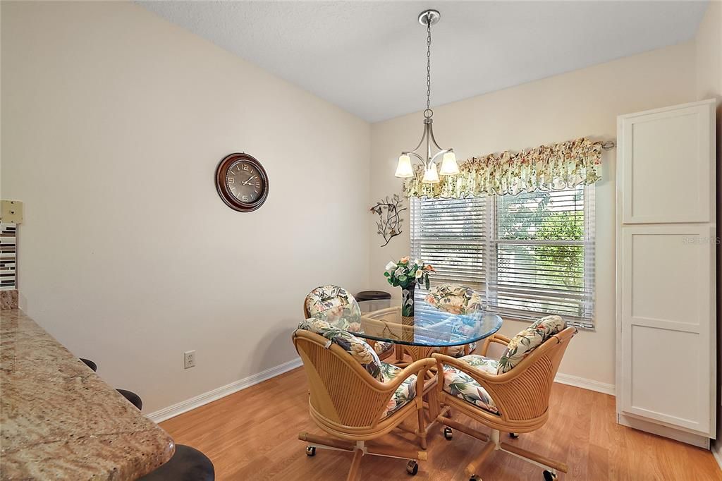 For Sale: $299,900 (2 beds, 2 baths, 1617 Square Feet)