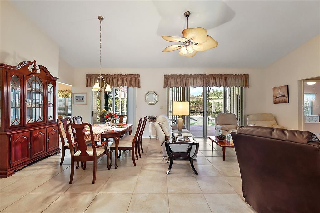 For Sale: $299,900 (2 beds, 2 baths, 1617 Square Feet)