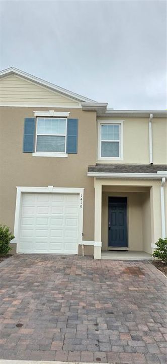 For Rent: $2,400 (3 beds, 2 baths, 1676 Square Feet)