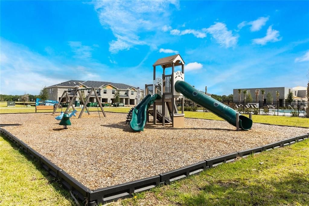 For Rent: $2,400 (3 beds, 2 baths, 1676 Square Feet)