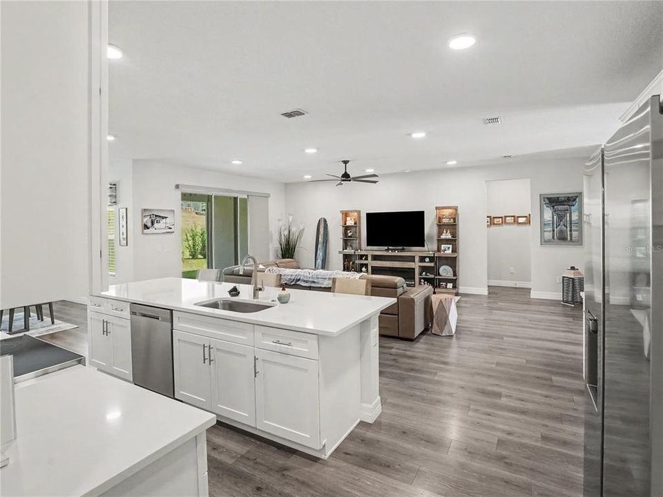 На продажу: $456,900 (4 спален, 3 ванн, 2478 Квадратных фут)