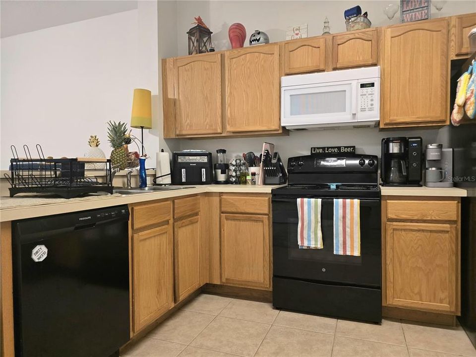 En Venta: $260,000 (3 camas, 3 baños, 1494 Pies cuadrados)