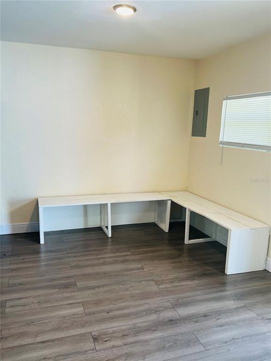 For Rent: $1,550 (1 beds, 1 baths, 588 Square Feet)