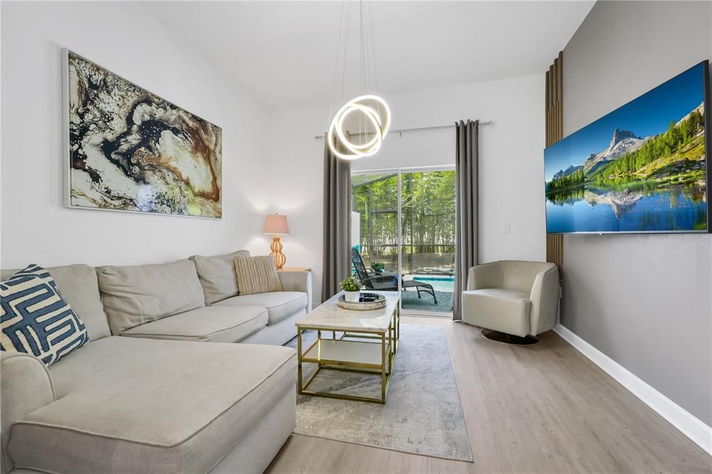 For Rent: $3,100 (5 beds, 4 baths, 2048 Square Feet)