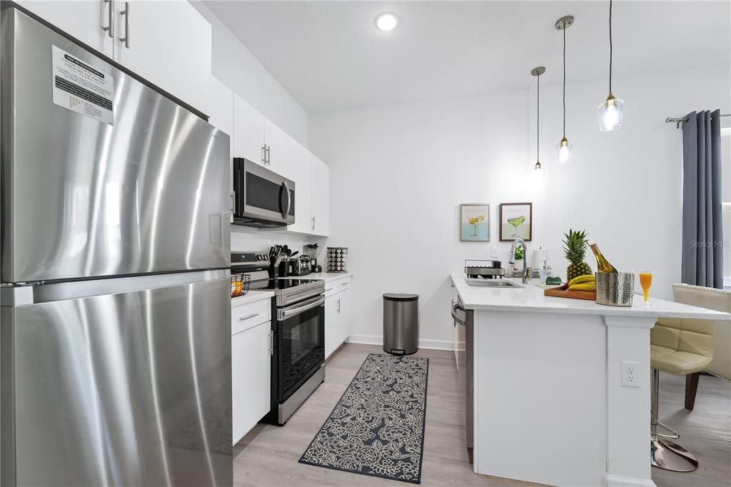 For Rent: $3,100 (5 beds, 4 baths, 2048 Square Feet)