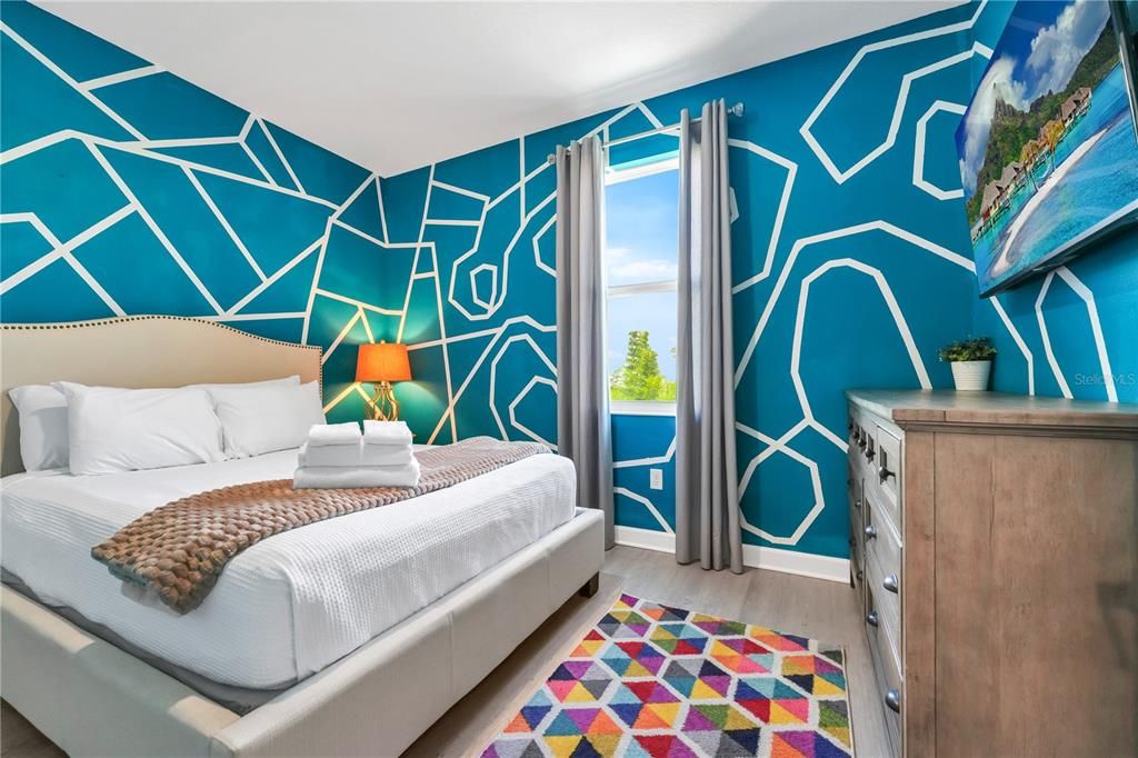 For Rent: $3,100 (5 beds, 4 baths, 2048 Square Feet)