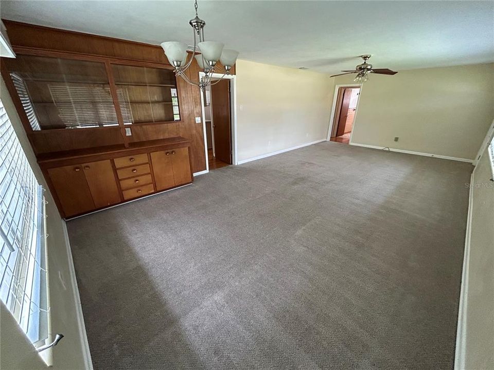 For Rent: $1,850 (2 beds, 2 baths, 1360 Square Feet)