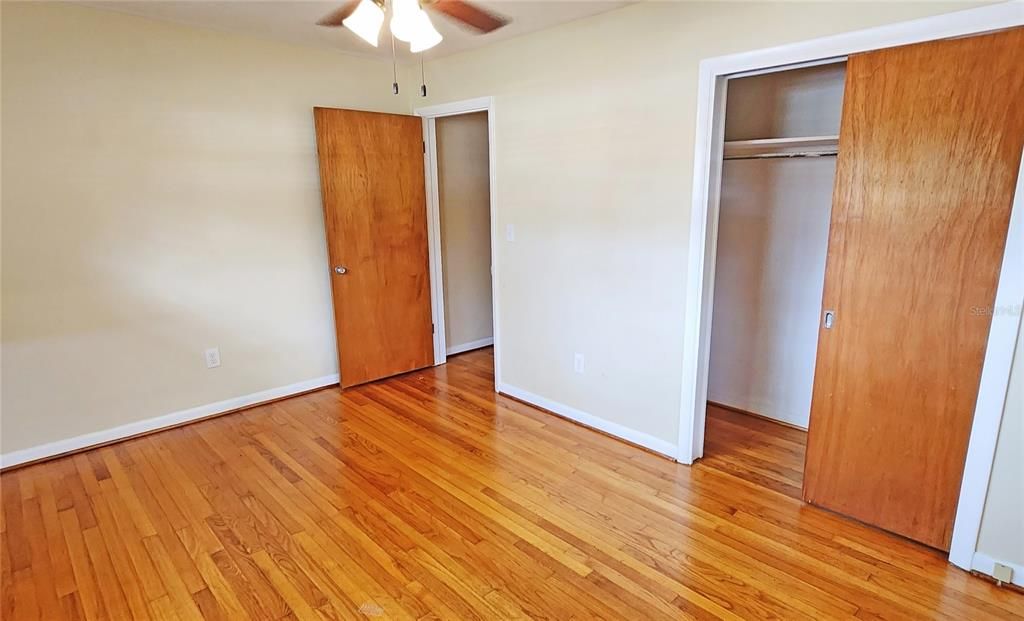 For Rent: $1,850 (2 beds, 2 baths, 1360 Square Feet)