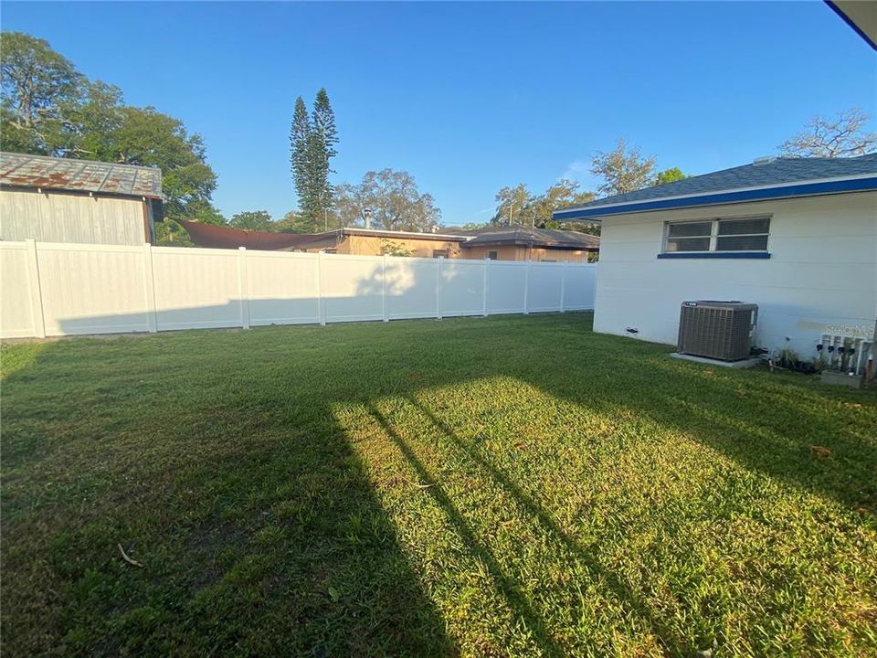 For Rent: $1,850 (2 beds, 2 baths, 1360 Square Feet)