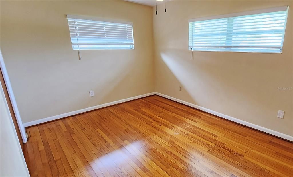 For Rent: $1,850 (2 beds, 2 baths, 1360 Square Feet)
