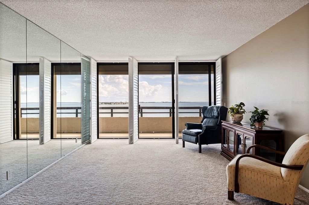 For Sale: $535,000 (2 beds, 2 baths, 1424 Square Feet)